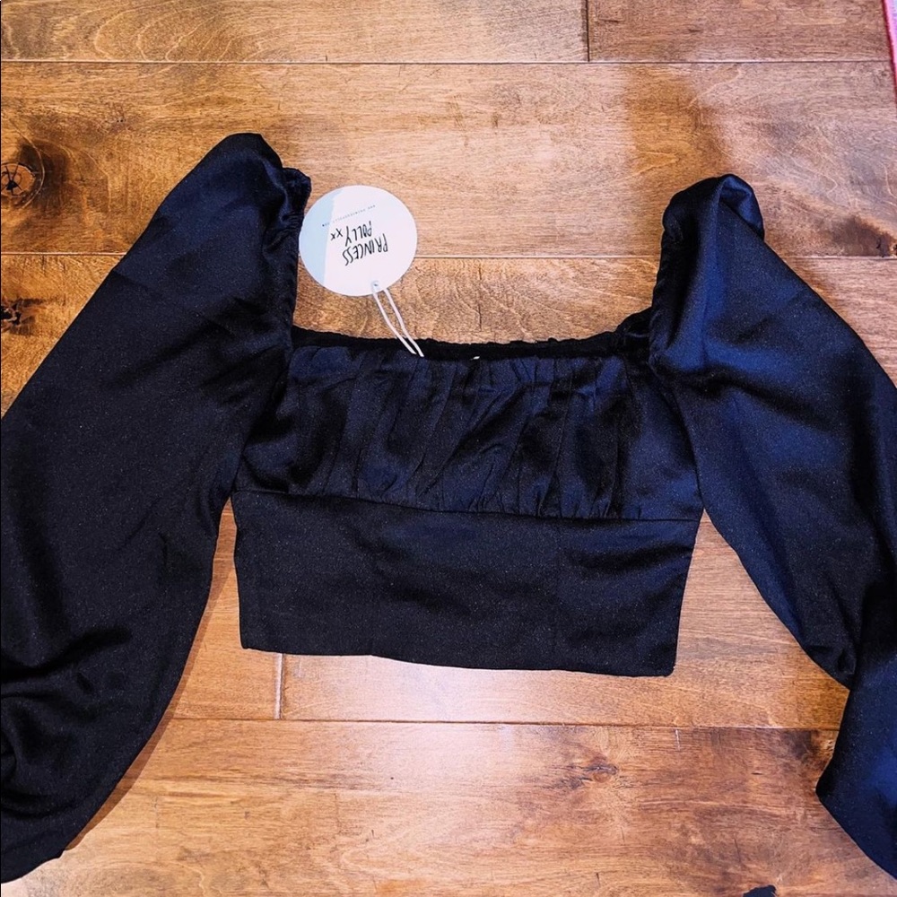 NWT - PRINCESS POLLY -  XS - PUFF SLEEVE BLACK TOP